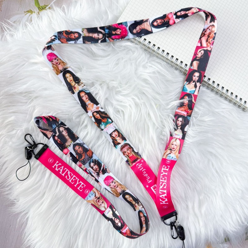 KATSEYE Anime Peripheral Phone - đánh giá và giá Anime Merchandise Bag